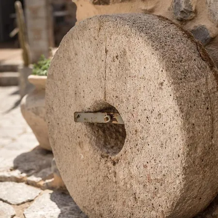 Kapetan Matapas 16th Cen. Tower Villa