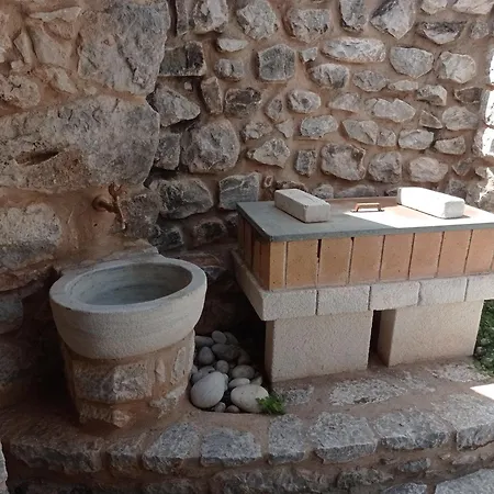 Kapetan Matapas 16th Cen. Tower Villa