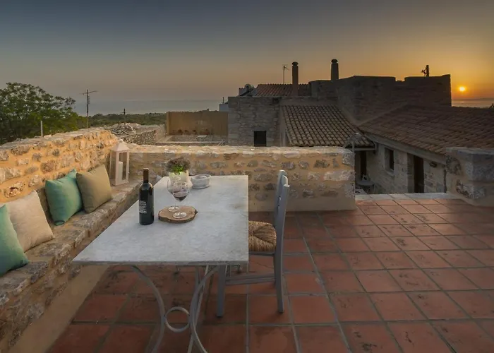 Kapetan Matapas 16th Cen. Tower * Areopoli