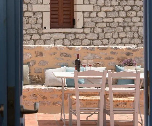 Kapetan Matapas 16th Cen. Tower *