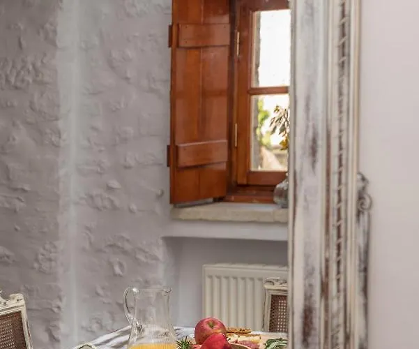 Kapetan Matapas 16th Cen. Tower *