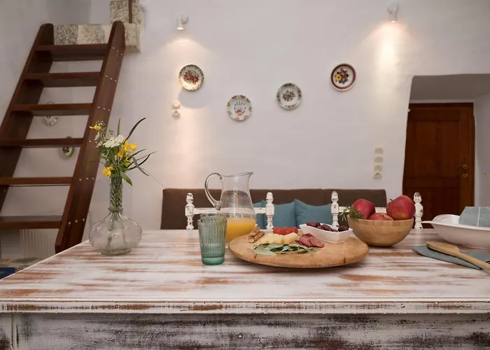 Villa Kapetan Matapas 16th Cen. Tower *