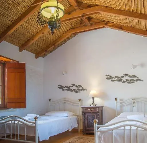 Kapetan Matapas 16th Cen. Tower Vila